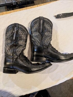 General Black Lace-Toe Western Cowboy Boots
